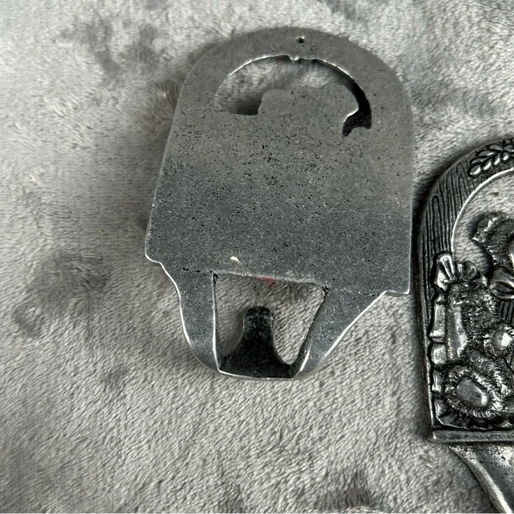 Teddy Bear Themed Wall Hooks Set Of 3 Pewter Cottagecore Nursery‎ Decor Vintage